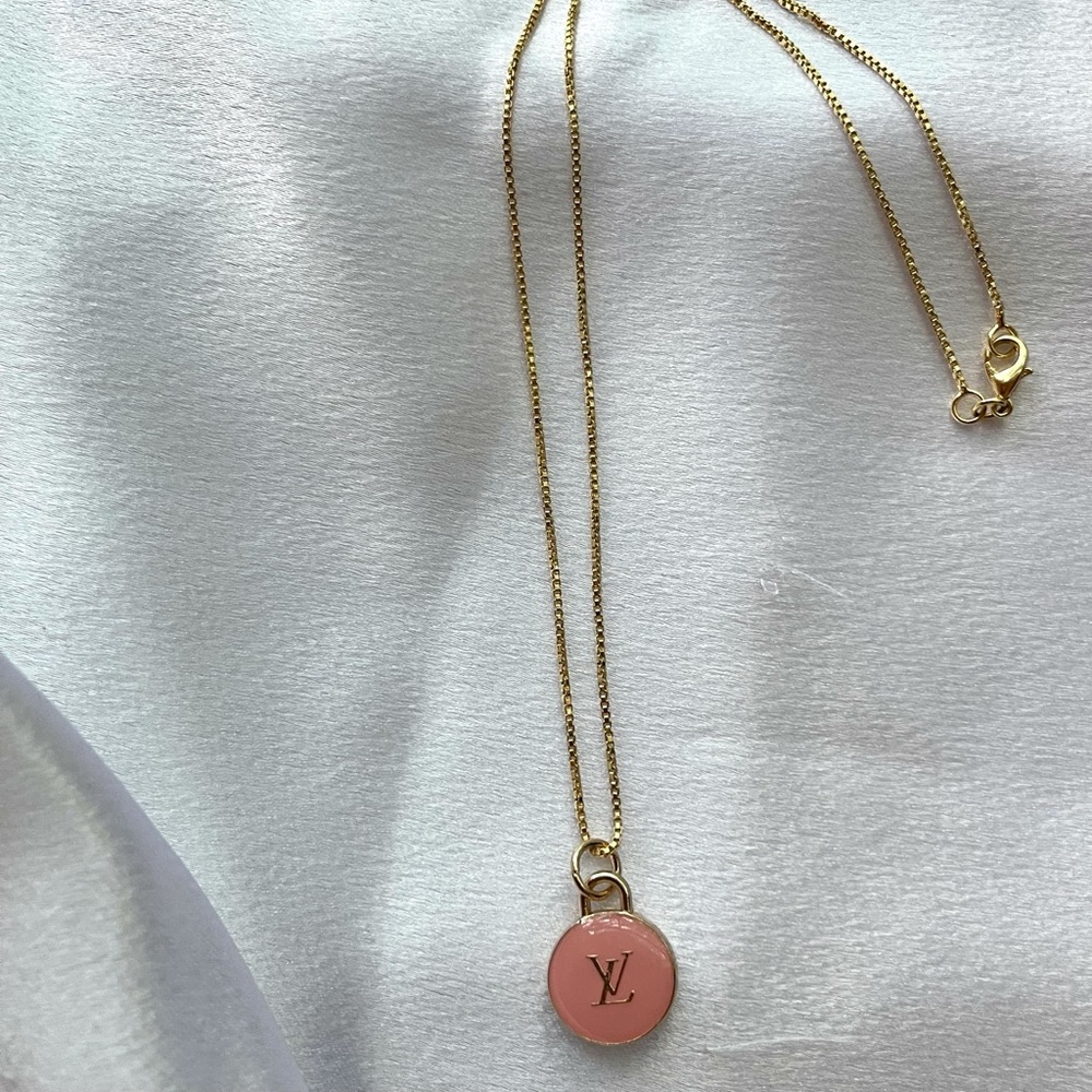 Repurposed necklace